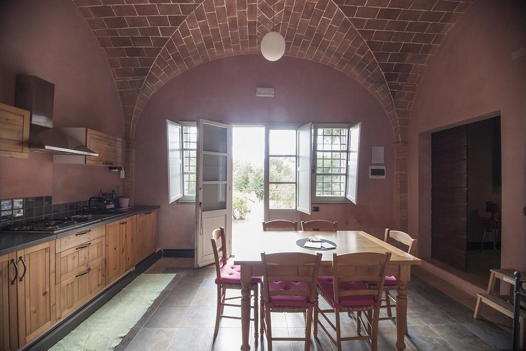 Agriturismo Pieve De Pitti Terricciola Eksteriør billede